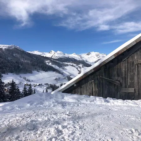 Le Refuge De Leonor 아파트 *